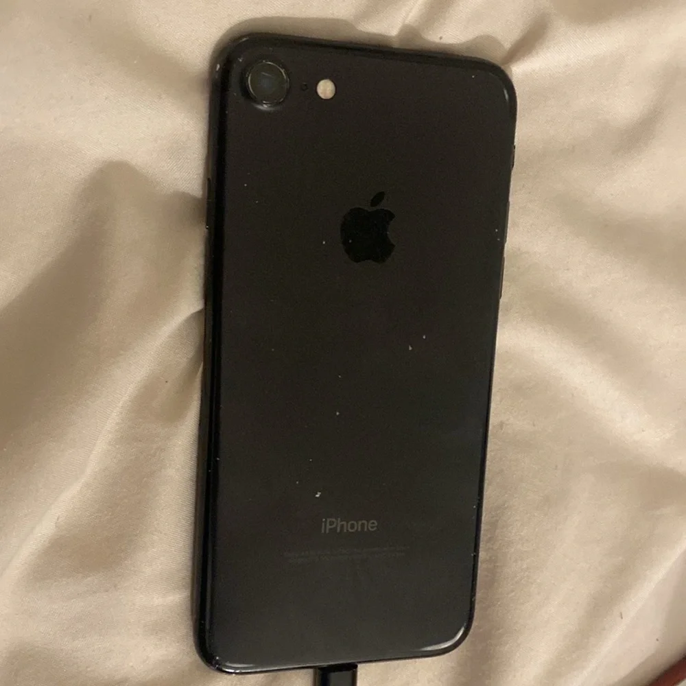 iPhone 7 32GB !! 📲
